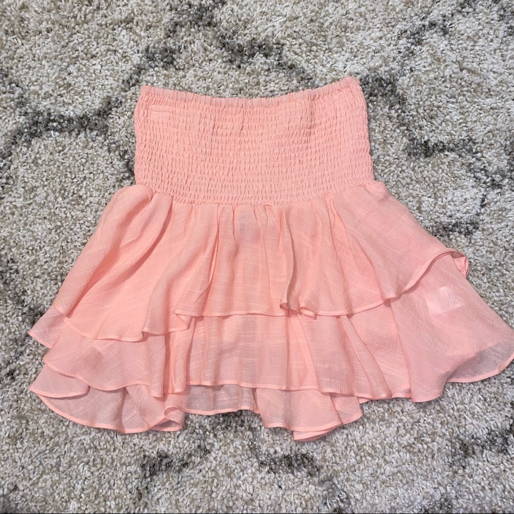 pink skirt